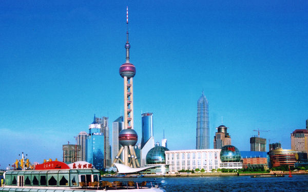 【壮丽70年 奋斗新时代】上海：坚持新思想引领 推动高质量发展
