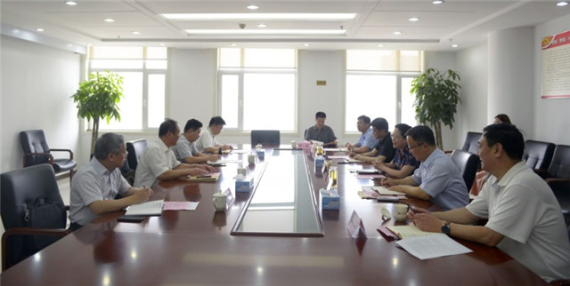 山东省通信管理局领导来山东广电网络集团调研