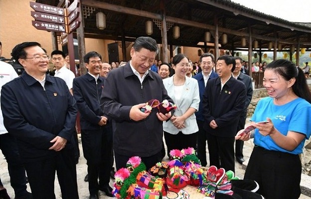 习近平:把传统村落改造好