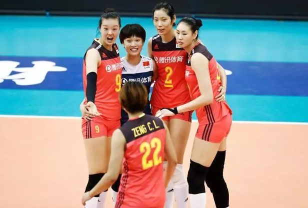中国女排3:0大胜俄罗斯 郎平肯定队伍一传