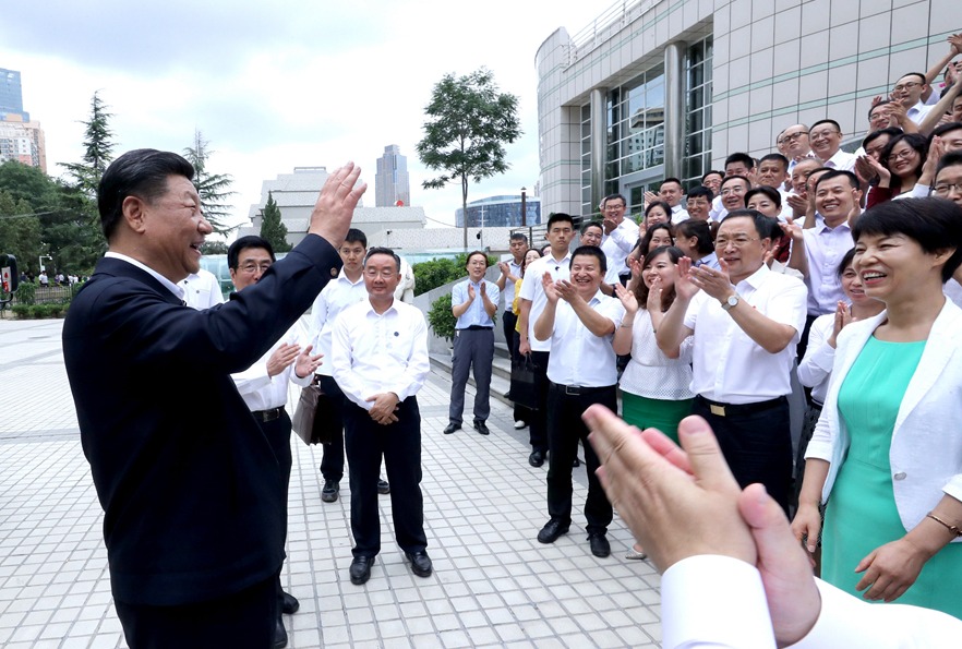 习近平在甘肃考察时强调 坚定信心开拓创新真抓实干 团结一心开创富民兴陇新局面
