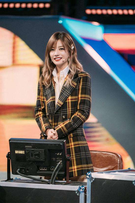 赵薇《演员请就位》号召力强 首播集结超赞阵容