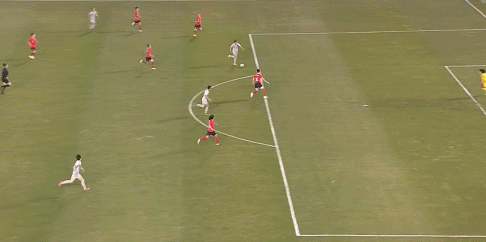 东亚杯:中国女足0:0韩国女足,王霜伤退杨丽中柱
