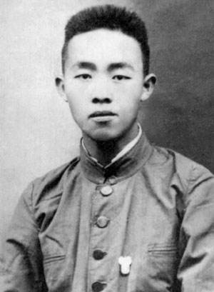 今天,为遇难同胞默哀!今天,向齐鲁英烈致敬!