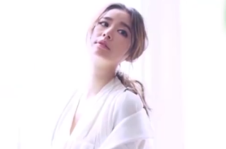 没婚变!霍建华夫妇与剧组聚会 林心如素颜秀婚戒