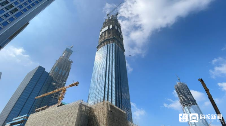 揭秘“山东第一高”:施工难度最大的转换层已完工 国庆节将“亮灯”